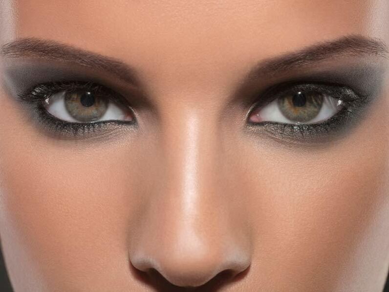 Perfect bridge of the nose